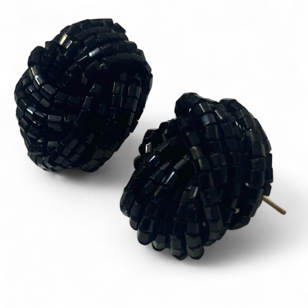 ❤️ VINTAGE Victorian / Steampunk Black Knotted Beaded Button Earrings